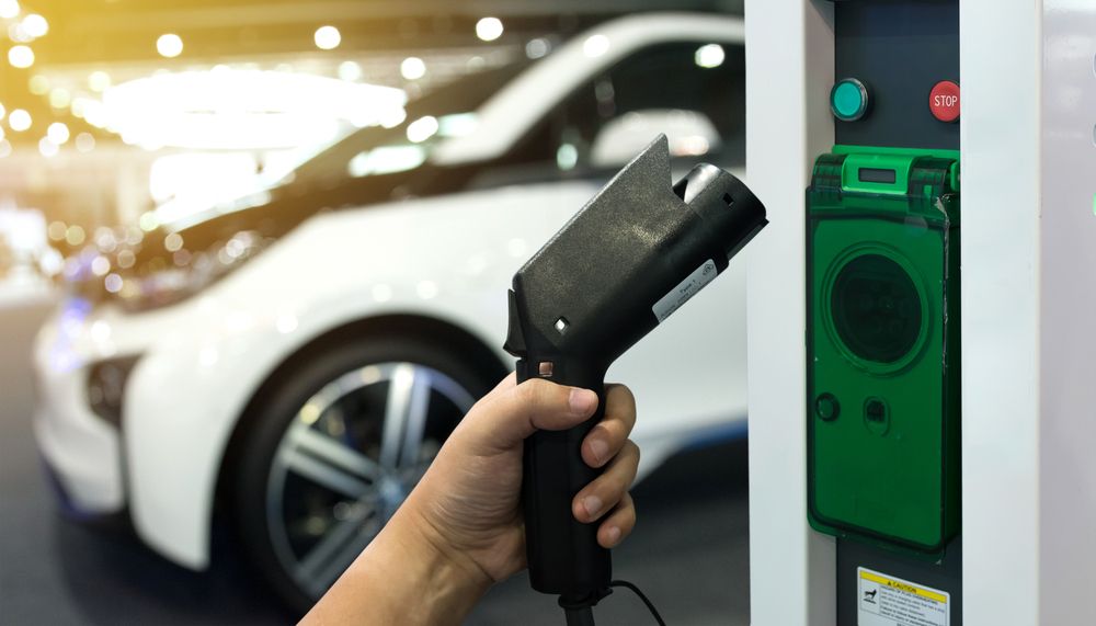 O que vem primeiro, os veículos elétricos ou a infraestrutura para eles?